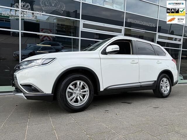 Wit Gebruikt 2018 Mitsubishi Outlander Edition SUV | € 15.950 (Goede deal) - Afbeelding 1/4