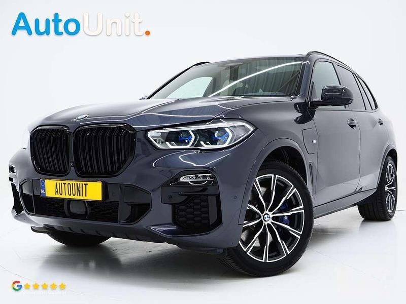 Grijs, metallic lak Gebruikt 2019 BMW X5 M Sport SUV | € 54.840 (Iets duurder) - Afbeelding 1/4
