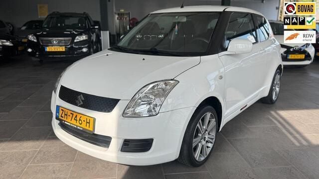 Wit Gebruikt 2010 Suzuki Swift Comfort Hatchback | € 2.750 (Goede deal) - Afbeelding 1/4