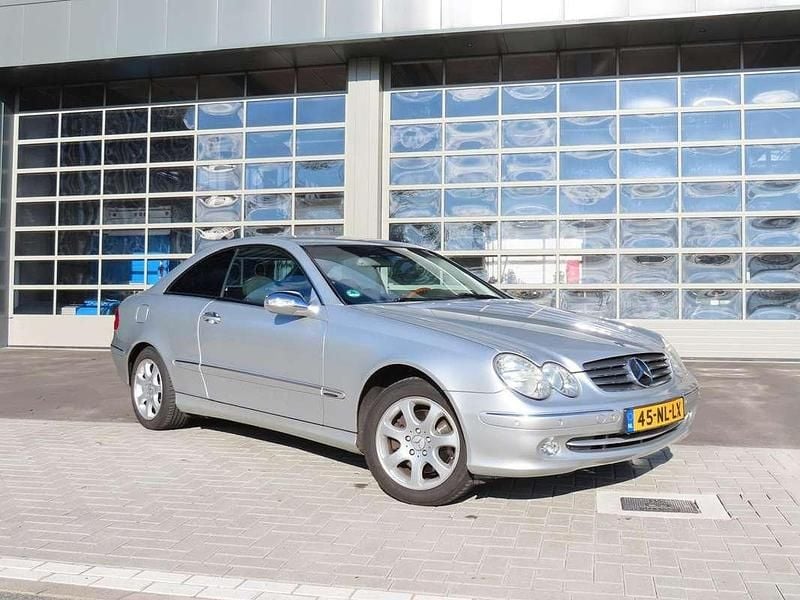 Zilver Gebruikt 2003 Mercedes CLK240 Elegance Coupé | € 7.250 (Eerlijke prijs) - Afbeelding 1/4