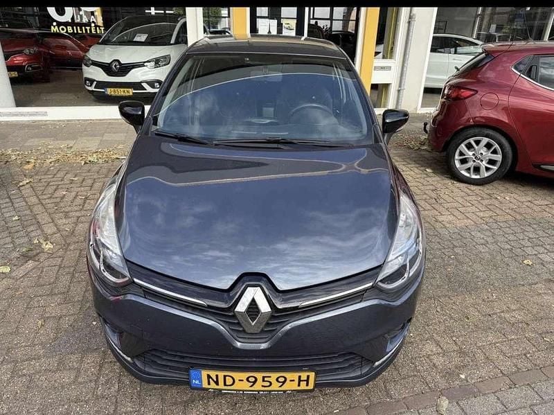 Grijs Occasion 2017 Renault Clio IV LIMITED Hatchback | € 6.500 (Super prijs) - Afbeelding 1/4