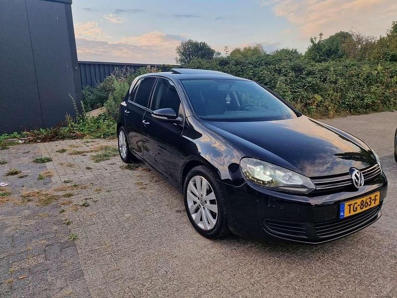 Gebruikt 2010 VW Golf VI Team Sedan | € 5.500 (Eerlijke prijs) - Afbeelding 1/4