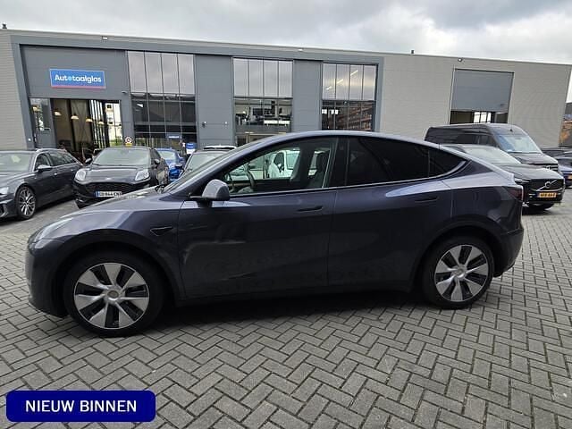 Grijs Gebruikt 2022 Tesla Model Y Long Range AWD SUV | € 33.995 (Eerlijke prijs) - Afbeelding 1/4