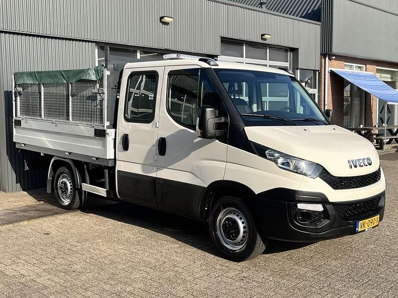 Wit Gebruikt 2015 Iveco Daily Van | € 15.950 (Eerlijke prijs) - Afbeelding 1/4