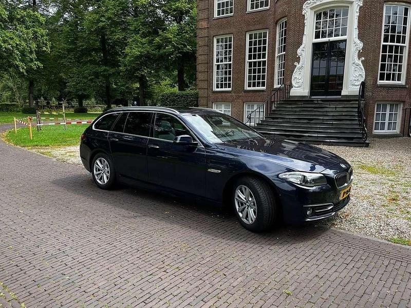 Blauw Gebruikt 2016 BMW 520 Efficient Dynamics Stationwagen | € 11.250 (Super prijs) - Afbeelding 1/4
