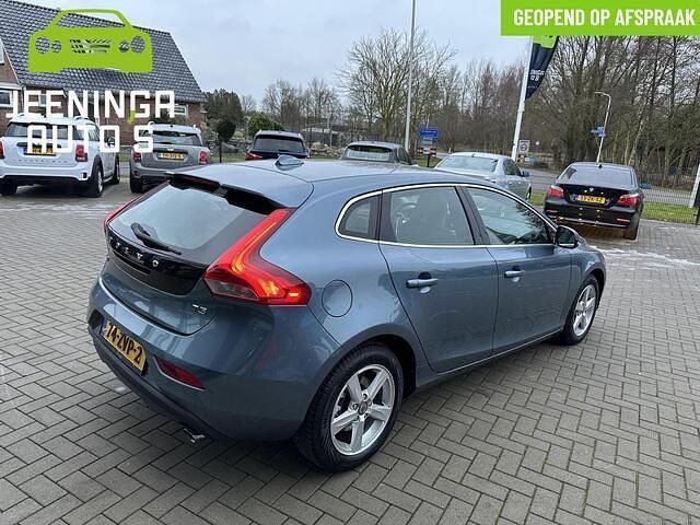 Occasion Volvo V40 Momentum 150 PK (110 kW) 2013 Blauw (metallic) Hatchback