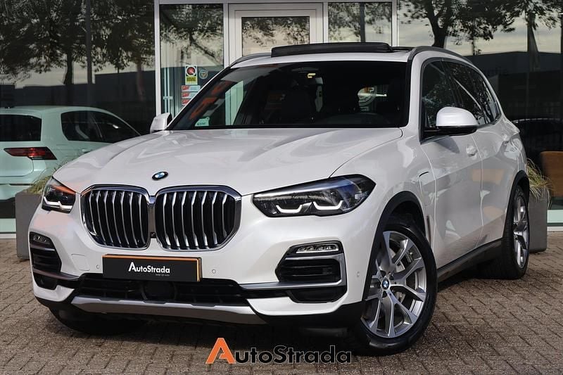 Wit Occasion 2020 BMW X5 Executive SUV | € 45.700 (Goede deal) - Afbeelding 1/4
