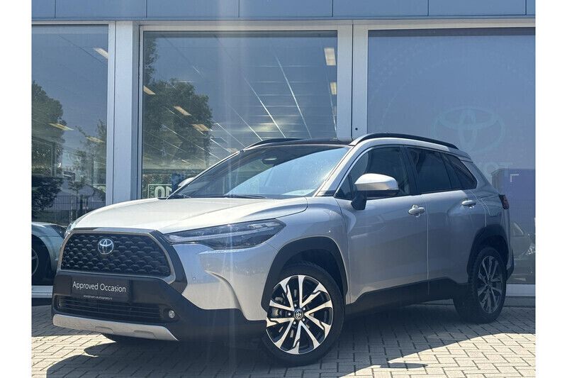 Gebruikt 2024 Toyota Corolla Cross Style SUV | € 40.749 - Afbeelding 1/1