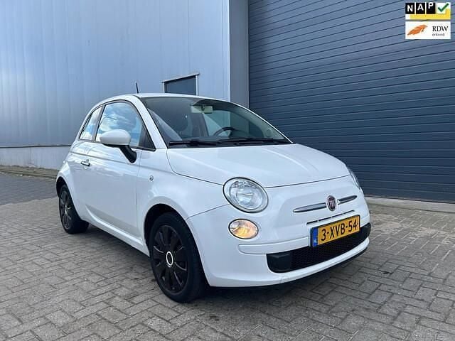 Wit Gebruikt 2014 Fiat 500 Pop Hatchback | € 3.999 (Eerlijke prijs) - Afbeelding 1/4