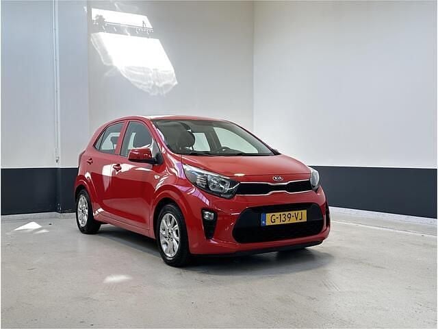 Rood Gebruikt 2020 Kia Picanto Hatchback | € 10.949 (Goede deal) - Afbeelding 1/4