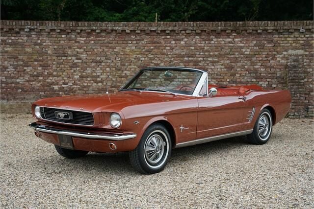 Bruin Occasion 1966 Ford Mustang Convertible Cabriolet | € 56.950 - Afbeelding 1/4