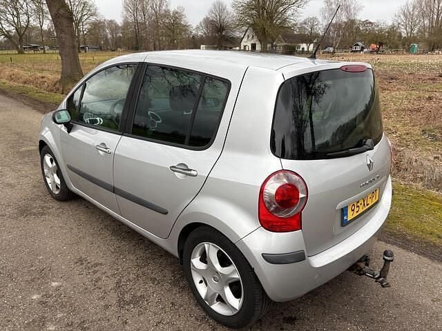 Occasion Renault Modus Dynamique 112 PK (82 kW) 2007 Grijs (metallic) MPV