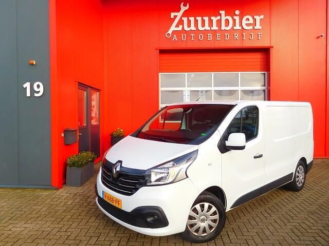 Wit Occasion 2018 Renault Trafic MPV | € 11.450 (Super prijs) - Afbeelding 1/4