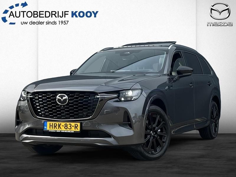 Machine grey (grijs metallic) Gebruikt 2025 Mazda CX-80 Homura-Line SUV | € 59.950 (Super prijs) - Afbeelding 1/4