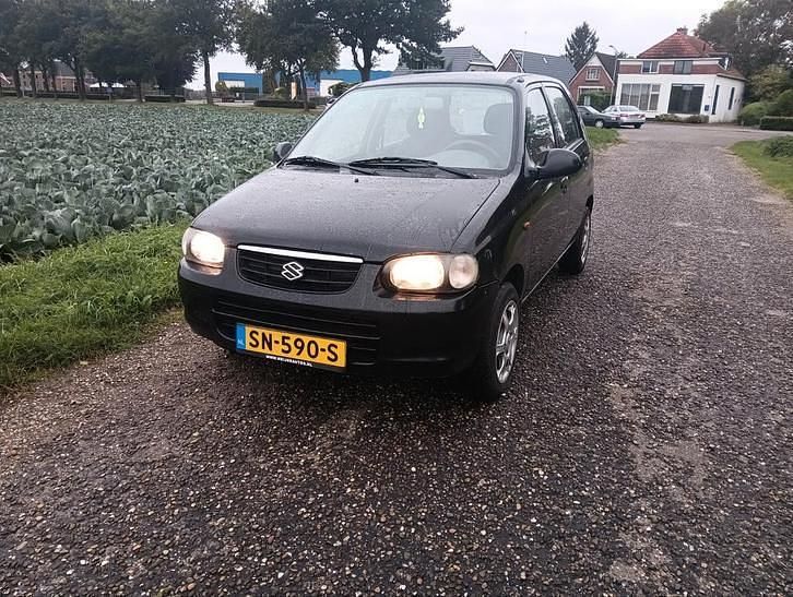Occasion 2004 Suzuki Alto Hatchback | € 999 (Eerlijke prijs) - Afbeelding 1/4