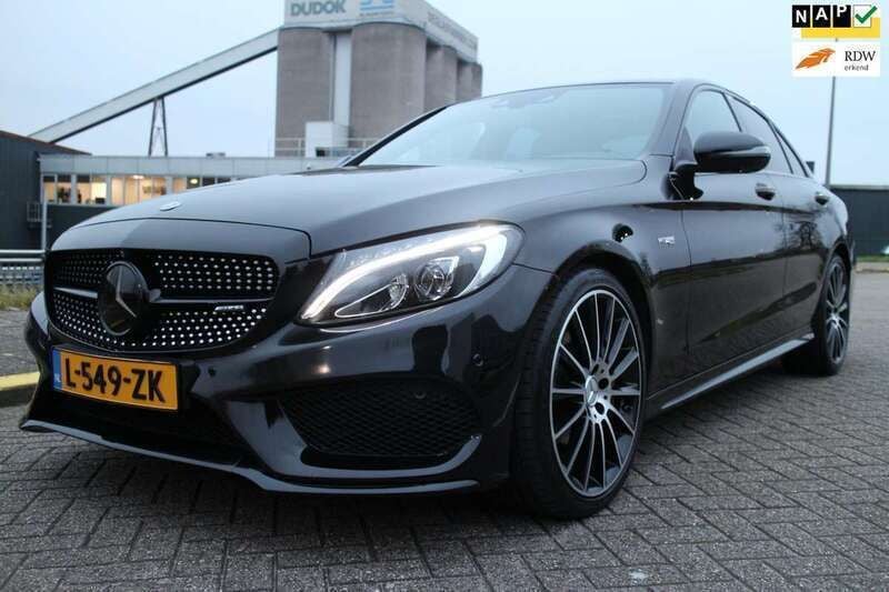 Zwart, metallic lak Gebruikt 2017 Mercedes C43 AMG AMG Sedan | € 34.950 (Goede deal) - Afbeelding 1/4