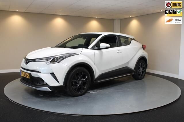 Wit Gebruikt 2016 Toyota C-HR SUV | € 15.940 (Eerlijke prijs) - Afbeelding 1/4