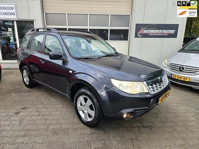 Grijs Gebruikt 2011 Subaru Forester SUV | € 7.950 (Goede deal) - Afbeelding 1/4