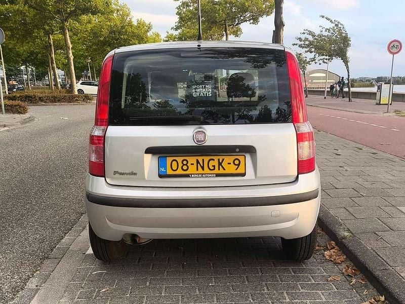 Grijs Gebruikt 2010 Fiat Panda Hatchback | € 2.400 (Goede deal) - Afbeelding 1/4