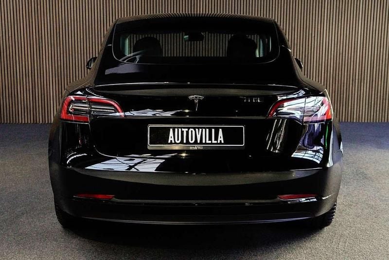 Occasion Tesla Model 3 RWD 235 kW (320 PK) 2022 Zwart Sedan