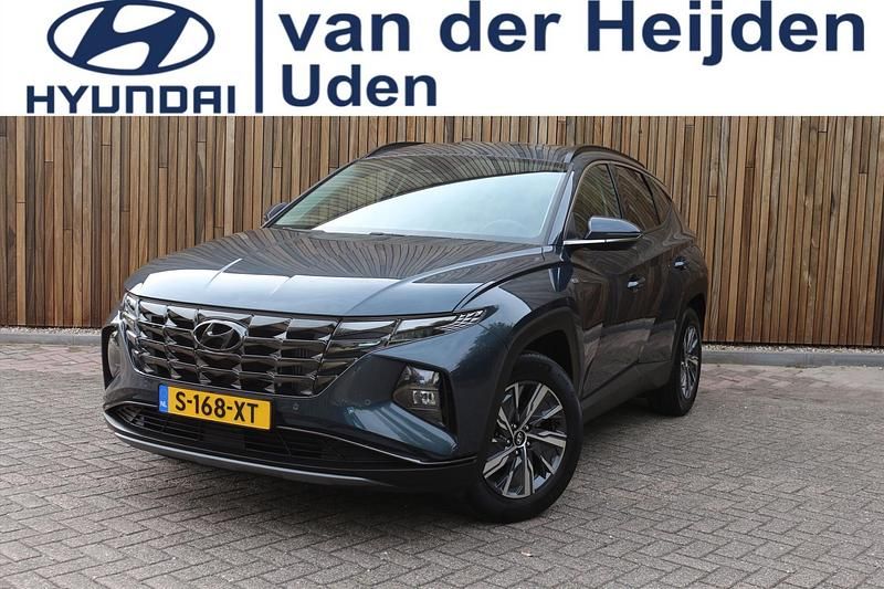 Dark teal (blauw metallic) Gebruikt 2023 Hyundai Tucson Comfort SUV | € 29.450 (Goede deal) - Afbeelding 1/4
