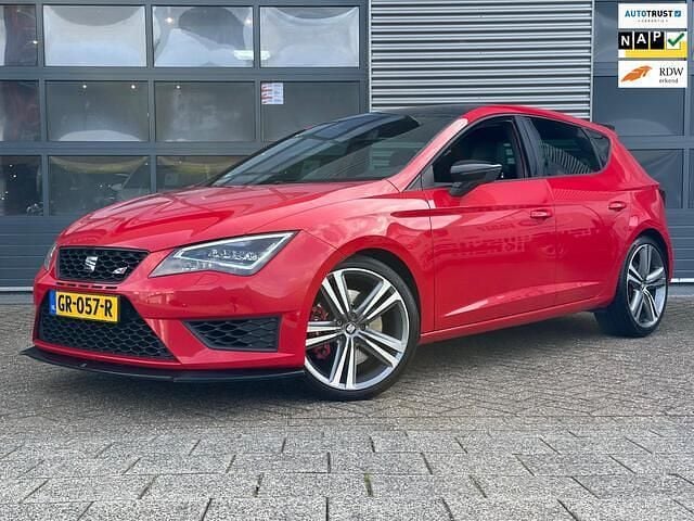 Rood Gebruikt 2015 Cupra Leon Hatchback | € 21.900 (Iets duurder) - Afbeelding 1/4