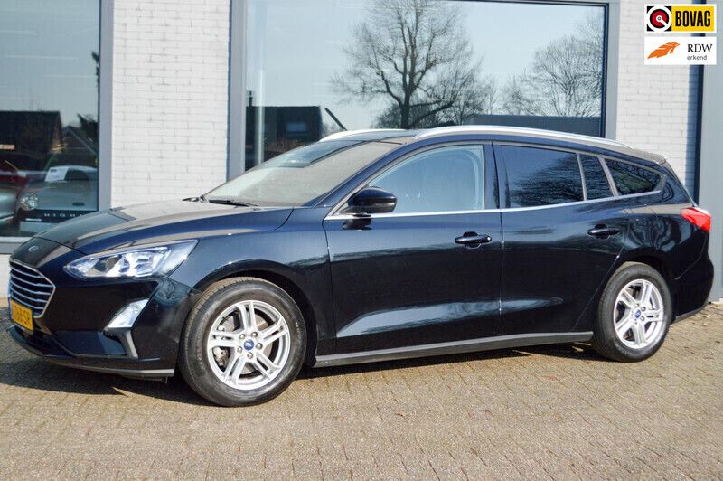 Zwart Gebruikt 2021 Ford Focus Business Edition Stationwagen | € 19.545 (Eerlijke prijs) - Afbeelding 1/4