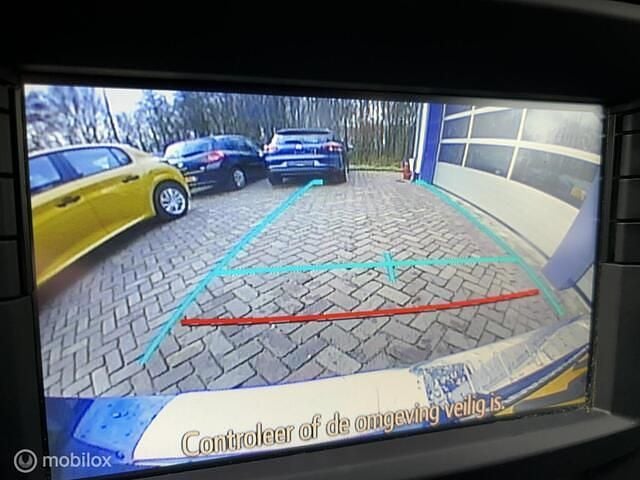 Occasion Toyota Avensis Executive 147 PK (108 kW) 2018 Blauw Stationwagen