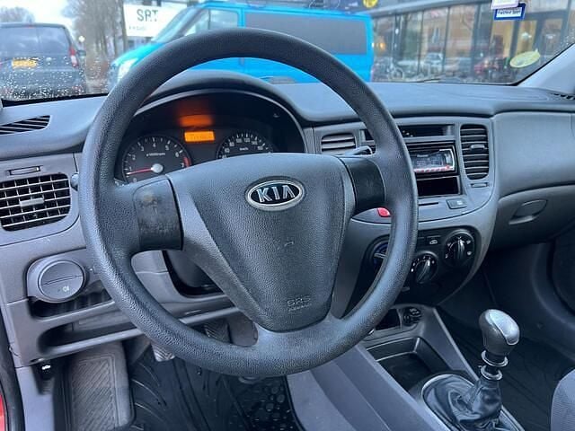 Occasion Kia Rio 97 PK (71 kW) 2008 Rood Hatchback
