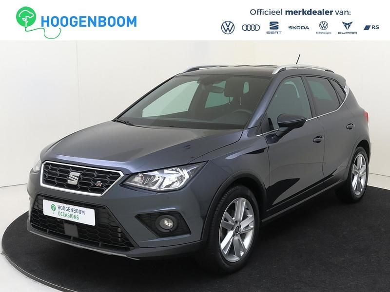 Grijs Gebruikt 2021 Seat Arona FR SUV | € 20.950 (Eerlijke prijs) - Afbeelding 1/4