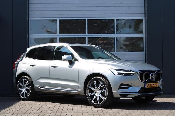 Grijs Occasion 2019 Volvo XC60 Inscription SUV | € 27.950 (Eerlijke prijs) - Afbeelding 1/4