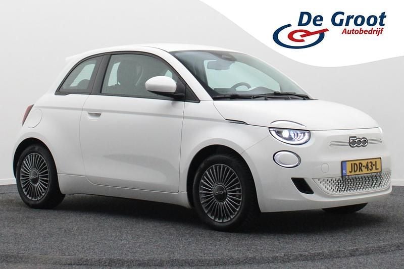 Wit Gebruikt 2022 Fiat 500e Icon Hatchback | € 17.950 (Eerlijke prijs) - Afbeelding 1/4
