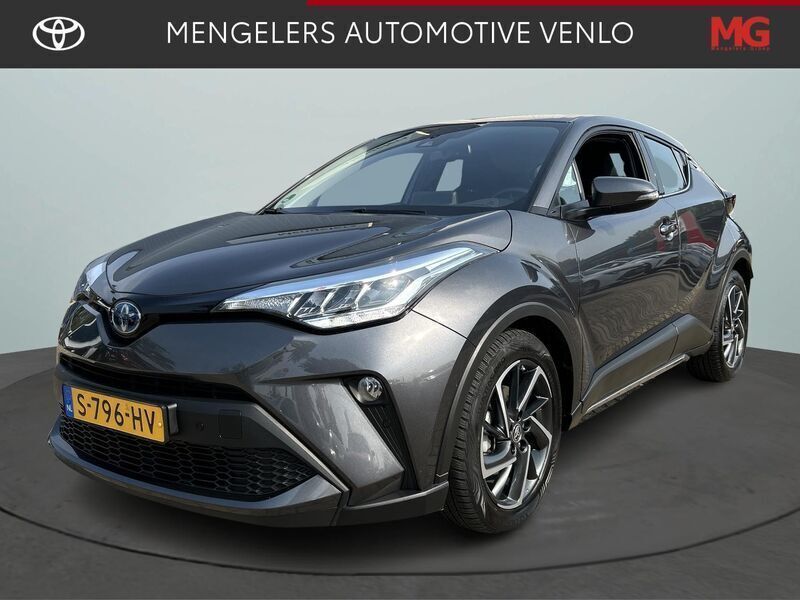 Grijs Gebruikt 2023 Toyota C-HR SUV | € 29.950 (Eerlijke prijs) - Afbeelding 1/4
