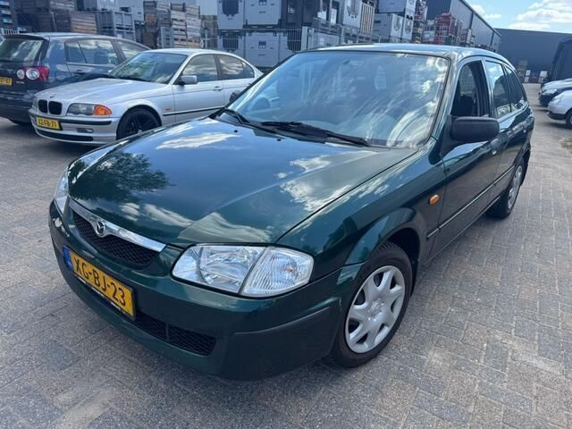 Groen Gebruikt 1998 Mazda 323 Hatchback | € 1.099 (Super prijs) - Afbeelding 1/4