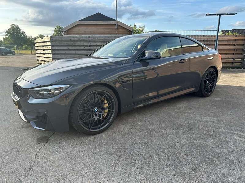 Grijs Gebruikt 2020 BMW M4 Competition Edition Coupé | € 69.900 - Afbeelding 1/4