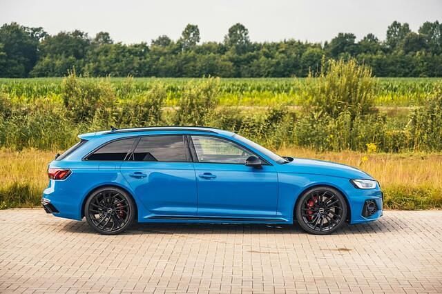 Occasion Audi RS4 Sport 449 PK (330 kW) 2020 Blauw (metallic) Stationwagen