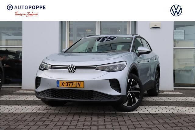 Grijsscale silver metallic Gebruikt 2023 VW ID.4 Pure SUV | € 26.950 (Eerlijke prijs) - Afbeelding 1/4
