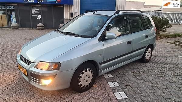 Grijs Gebruikt 2002 Mitsubishi Space Star Comfort Edition MPV | € 1.950 (Eerlijke prijs) - Afbeelding 1/4