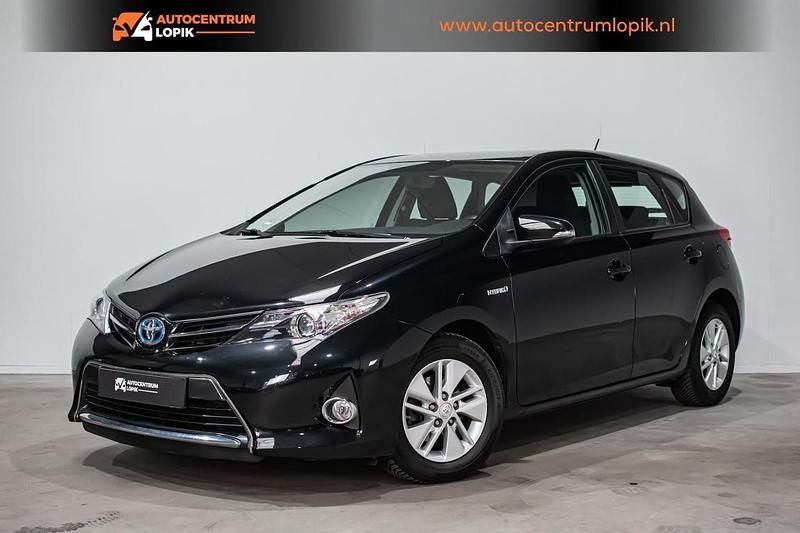 Zwart Gebruikt 2014 Toyota Auris Hybrid Hatchback | € 12.900 (Eerlijke prijs) - Afbeelding 1/4