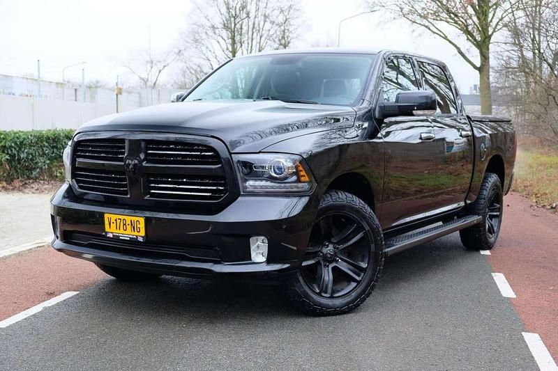 Zwart Gebruikt 2018 Dodge Ram Pickup | € 28.900 (Goede deal) - Afbeelding 1/4