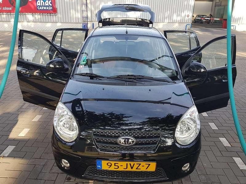 Zwart Gebruikt 2009 Kia Picanto Hatchback | € 1.650 (Eerlijke prijs) - Afbeelding 1/4