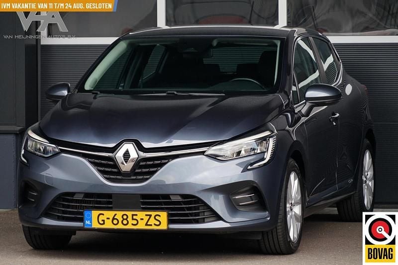 Grijs Gebruikt 2020 Renault Clio V Intens Hatchback | € 13.450 (Eerlijke prijs) - Afbeelding 1/4