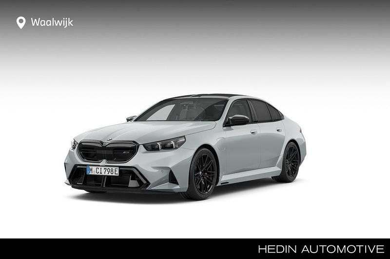 Grijs Nieuw 2024 BMW M5 Comfort Edition Sedan | € 170.970 - Afbeelding 1/4
