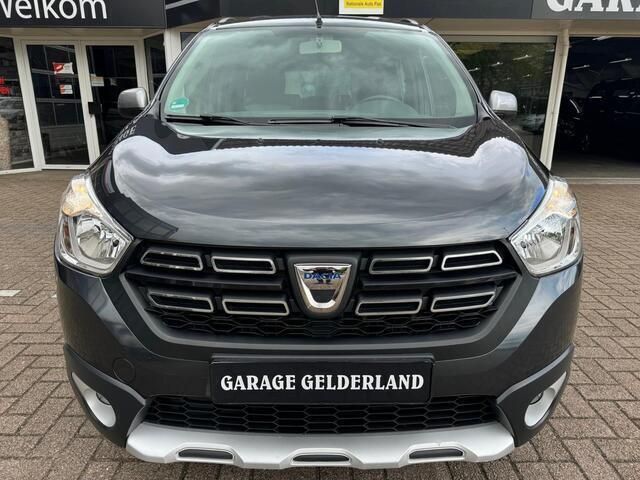 Occasion Dacia Lodgy Lauréate 116 PK (85 kW) 2018 Grijs MPV