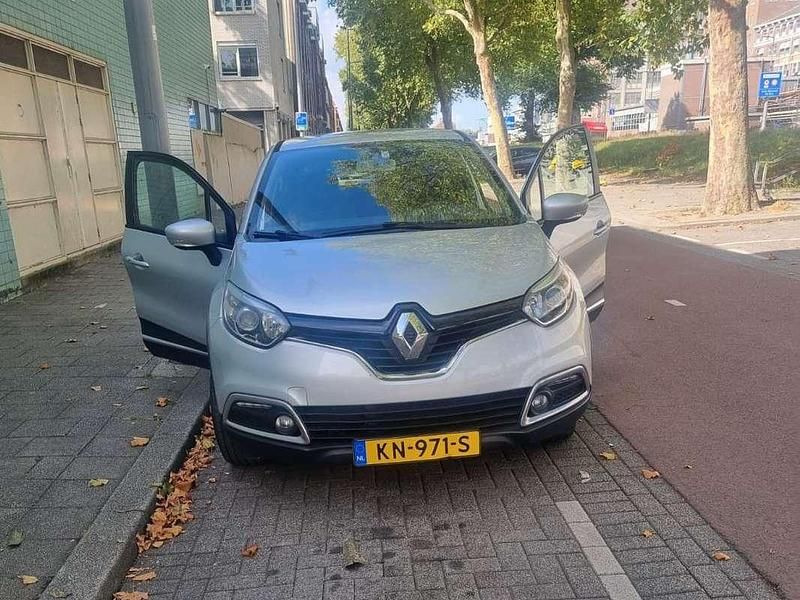 Zilver Gebruikt 2014 Renault Captur SUV | € 8.950 (Eerlijke prijs) - Afbeelding 1/4