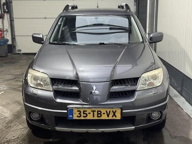 Occasion Mitsubishi Outlander Invite 161 PK (118 kW) 2006 Grijs SUV