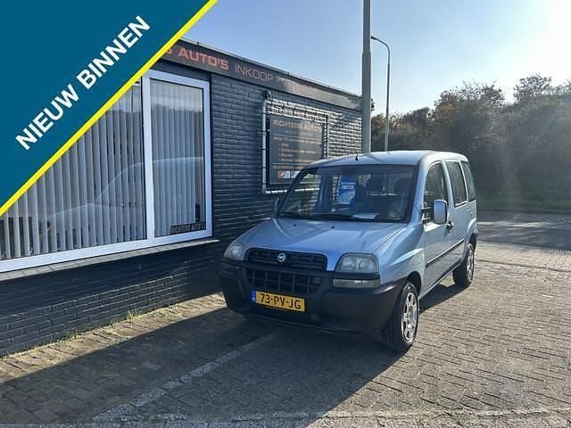 Blauw (metallic) Gebruikt 2004 Fiat Doblò Active MPV | € 2.950 (Eerlijke prijs) - Afbeelding 1/4