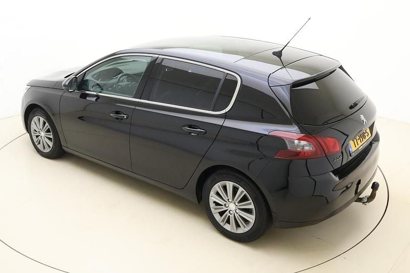 Occasion Peugeot 308 Allure 131 PK (96 kW) 2018 Zwart Hatchback