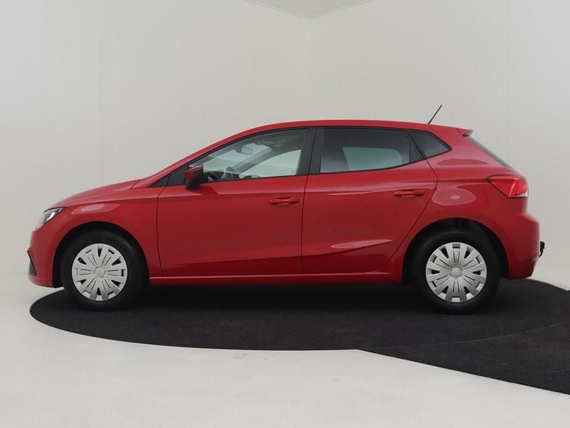 Occasion Seat Ibiza Business 2021 Rood Hatchback