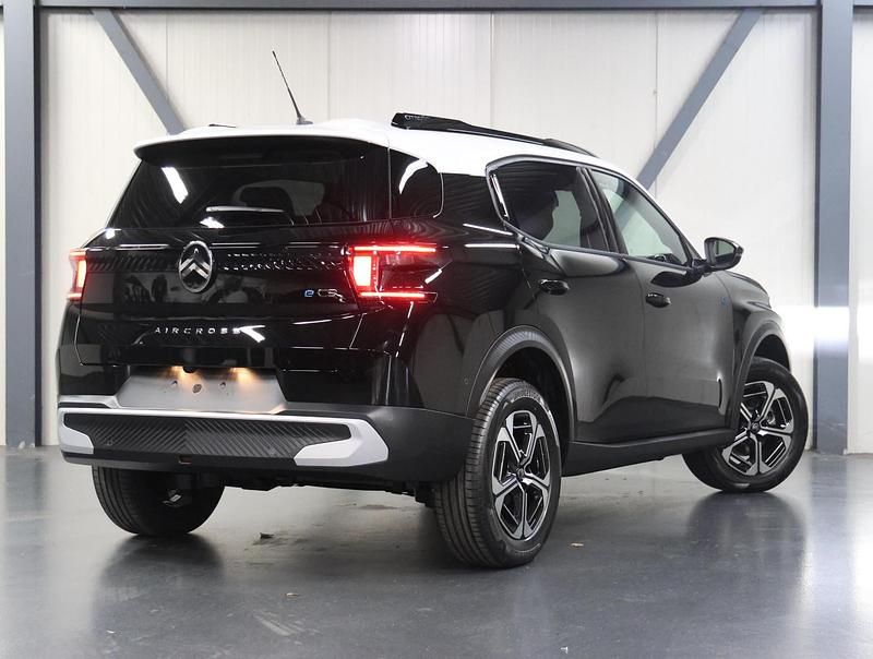Nieuw Citroën e-C3 Aircross Comfort 83 kW (113 PK) 2025 Zwart SUV
